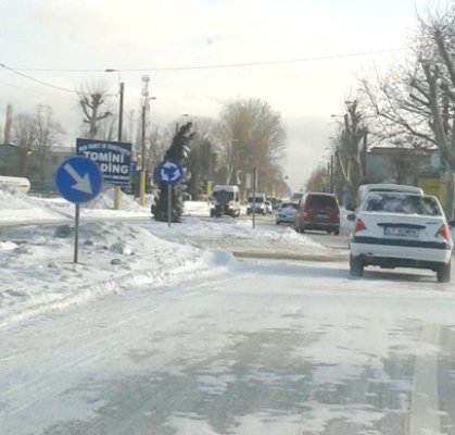 Constănţenii sunt nemulţumiţi de sensul giratoriu de la ieşire din Constanţa spre Valu